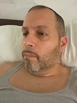 Snapshot of Just2much chatting on 03/19/26, 12:14 Just2much online show from 03/19/26, 12:14