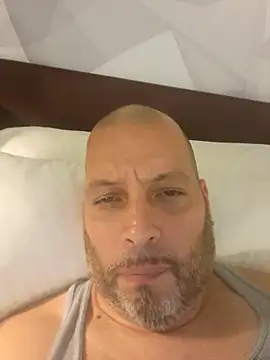 Snapshot of Just2much chatting on 04/02/26, 02:42 Just2much online show from 04/02/26, 02:42