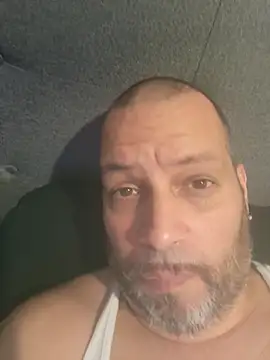 Snapshot of Just2much chatting on 04/07/26, 01:11 Just2much online show from 04/07/26, 01:11