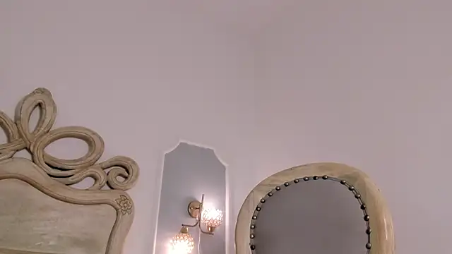 Sara  Williams online show from 09/20/25, 03:40