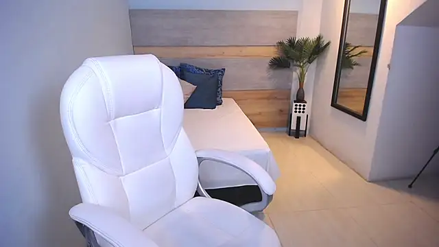 Violetta rainbow online show from 12/21/24, 04:19