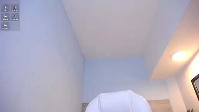 Violetta rainbow online show from 02/12/25, 11:18