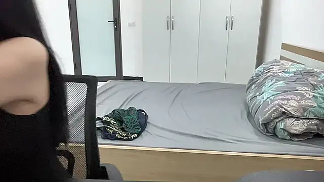 Louis Baby online show from 09/26/25, 10:08