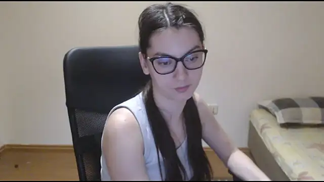 CuteJollie4U online show from 03/07/25, 12:48