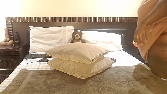 sexybigasss online show from 09/28/25, 11:59