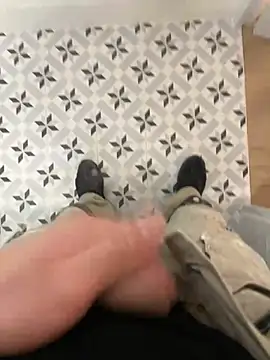 Snapshot of dimitriei chatting on 12/10/24, 10:06 dimitriei online show from 12/10/24, 10:06