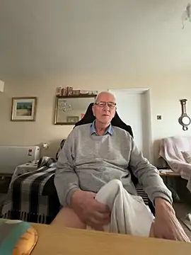 cutaboverest online show from 02/19/26, 04:25