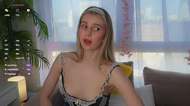 Snapshot of Fluffy-Angel chatting on 01/31/25, 11:13 Fluffy-Angel online show from 01/31/25, 11:13