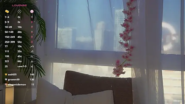 Snapshot of Fluffy-Angel chatting on 02/26/25, 11:41 Fluffy-Angel online show from 02/26/25, 11:41