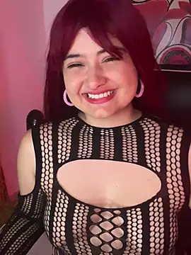 Stephania 18 online show from 12/11/24, 01:15