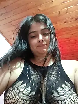 Stephania 18 online show from 02/22/25, 10:31