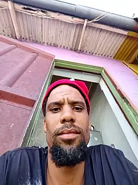 Snapshot of Tigermanboy chatting on 11/01/25, 08:05 Tigermanboy online show from 11/01/25, 08:05