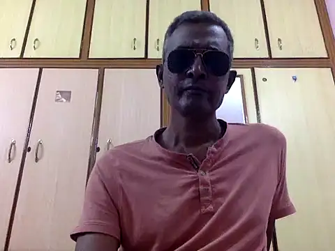 Lookin4Kinky Partner online show from 12/23/25, 07:17