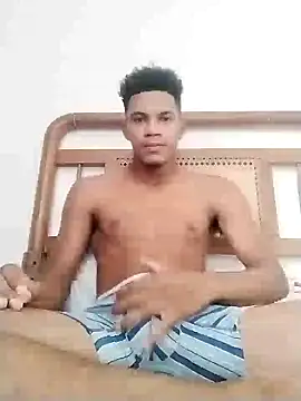 Snapshot of Gutierrez6383 chatting on 01/28/25, 07:00 Gutierrez6383 online show from 01/28/25, 07:00