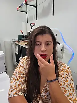 GatitaXD27 online show from 10/26/25, 10:10