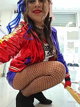 GatitaXD27 online show from 10/31/25, 10:16