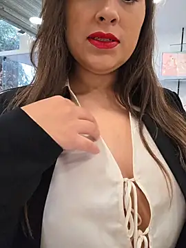 GatitaXD27 online show from 11/08/25, 10:04