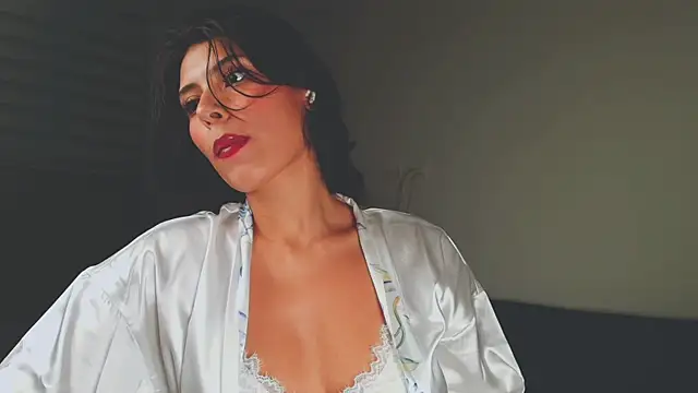 Snapshot of oxiris_1 chatting on 07/12/26, 02:46 oxiris 1 online show from 07/12/26, 02:46