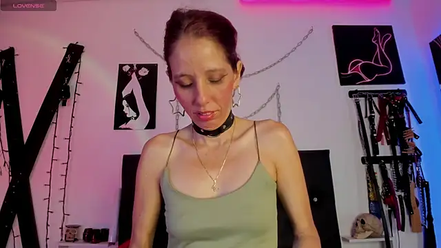 Little Naughtty online show from 01/11/26, 02:33