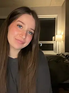 Snapshot of nerdynina chatting on 05/03/26, 12:27 nerdynina online show from 05/03/26, 12:27