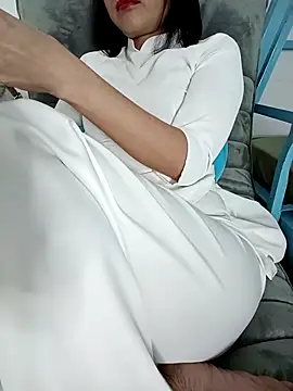    Erin    online show from 09/10/25, 03:12