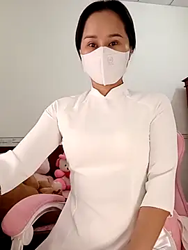    Erin    online show from 02/08/26, 02:15