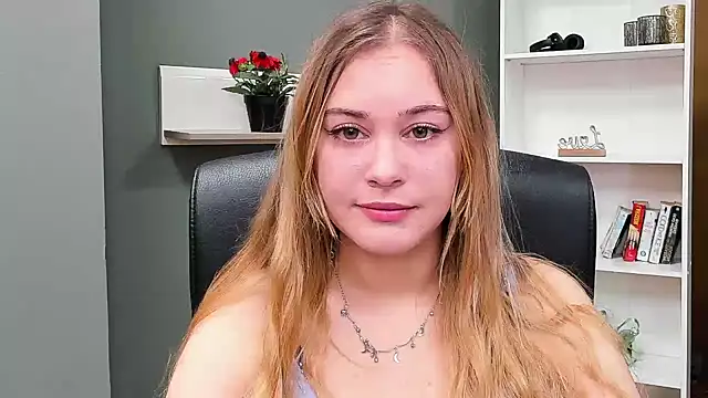 kitty valeria online show from 03/23/25, 07:53