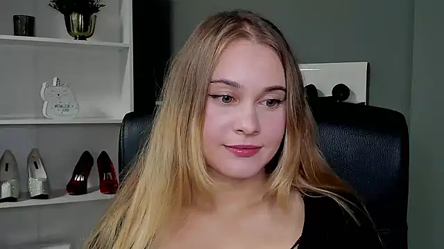 kitty valeria online show from 09/22/25, 08:44