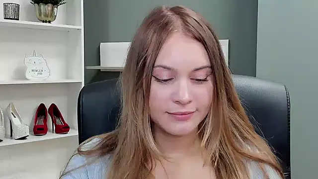 kitty valeria online show from 10/05/25, 01:42