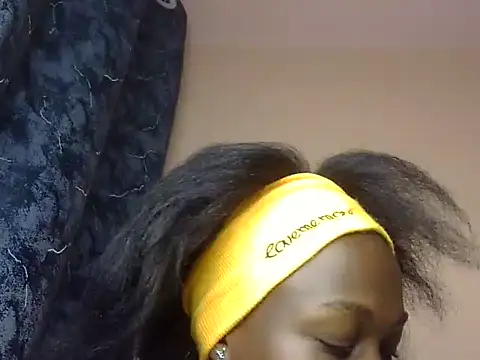 Horny-pretty online show from 04/17/26, 09:40