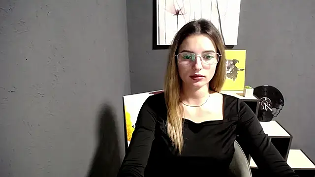 lady olivia  online show from 11/06/25, 03:46