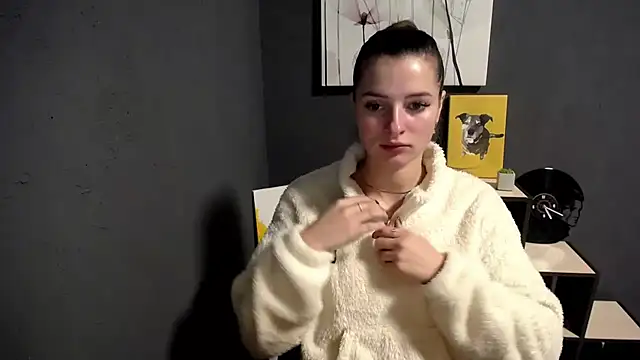 lady olivia  online show from 11/12/25, 01:44