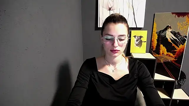 Snapshot of lady_olivia_ chatting on 06/07/26, 12:20 lady olivia online show from 06/07/26, 12:20