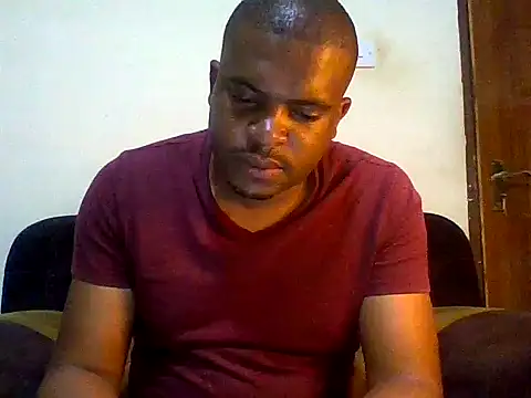 Snapshot of lui_cuuty chatting on 09/28/25, 01:44 lui cuuty online show from 09/28/25, 01:44