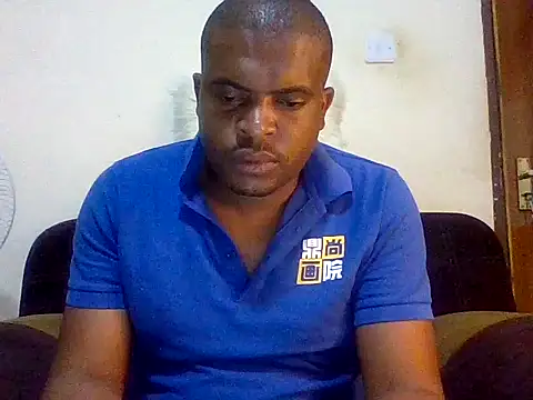 Snapshot of lui_cuuty chatting on 10/05/25, 06:39 lui cuuty online show from 10/05/25, 06:39