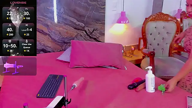 Alisson zambrano online show from 03/18/25, 07:53