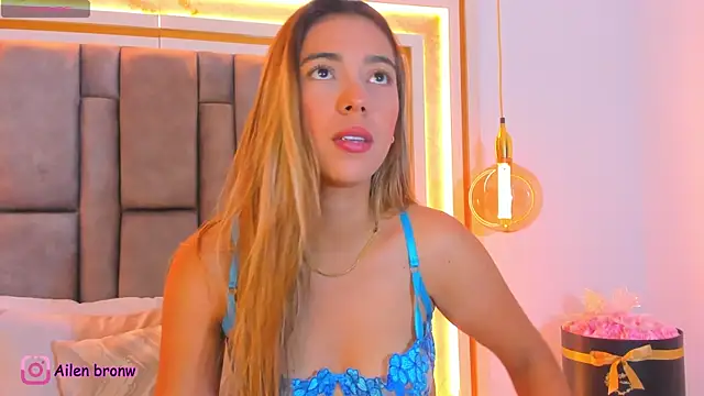 elianabrown online show from 10/10/25, 10:20