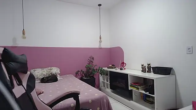 YasmimBrasil online show from 07/17/26, 05:47