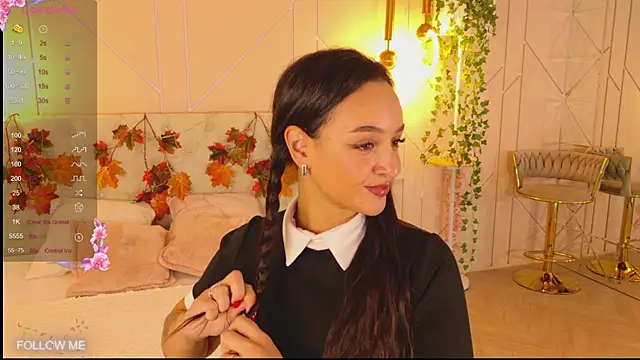 Lolly Neal online show from 10/31/25, 04:57