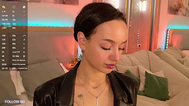 Lolly Neal online show from 04/03/26, 03:43