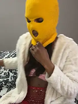 Snapshot of CamGirlLeanna chatting on 02/07/25, 11:34 CamGirlLeanna online show from 02/07/25, 11:34