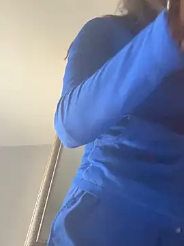 Snapshot of CamGirlLeanna chatting on 02/08/25, 04:14 CamGirlLeanna online show from 02/08/25, 04:14