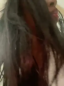 Snapshot of CamGirlLeanna chatting on 02/12/25, 04:33 CamGirlLeanna online show from 02/12/25, 04:33