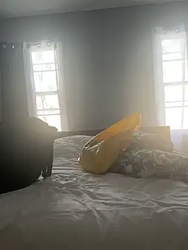 Snapshot of CamGirlLeanna chatting on 02/13/25, 02:31 CamGirlLeanna online show from 02/13/25, 02:31