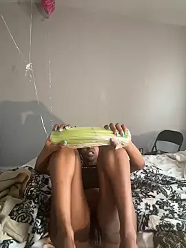 Snapshot of CamGirlLeanna chatting on 03/03/25, 04:03 CamGirlLeanna online show from 03/03/25, 04:03