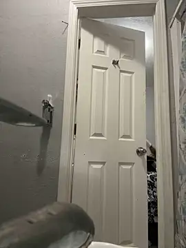 Snapshot of CamGirlLeanna chatting on 03/05/25, 11:49 CamGirlLeanna online show from 03/05/25, 11:49