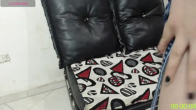 sexcouplehot  online show from 02/05/25, 07:31