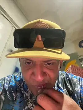 bisexpitudo online show from 03/17/26, 03:44