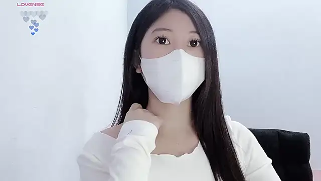 tanhxiu online show from 12/20/25, 02:46