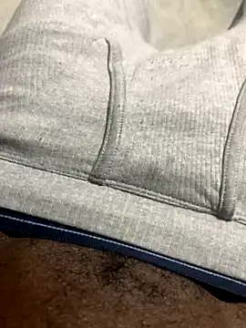 funpharoh1 online show from 12/17/25, 01:55